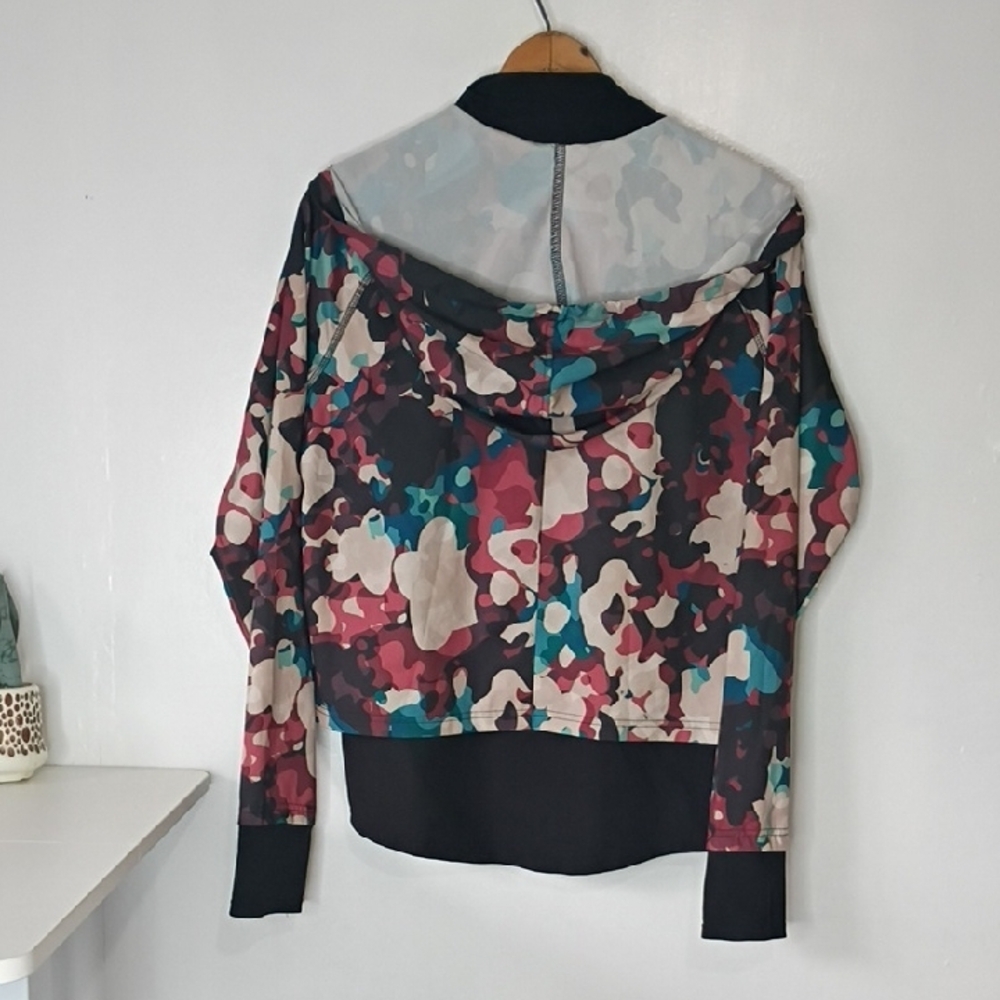 Xersion Stylish Multicolor Women's Small Athletic Jacket - Picture 8 of 9